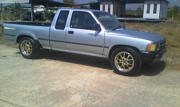 ไมตี้ แคป ปี 96 โป่งหลังแท้ พวงมาลัยพาวเวอร์ แม็กหน้า 8 หลัง 9 แอร์เย็น รถสวย