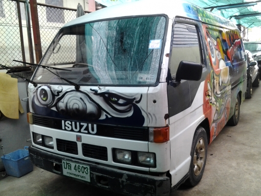 ISUZU BUDDY รถตู้บรรทุก สภาพสีสันสวยงาม พร้อมใชงาน