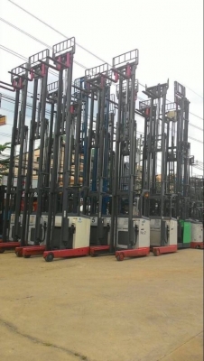 รถยกไฟฟ้ายืนขับ นำเข้า เสาสูง 3 เมตร - 7 เมตร ขายส่งท้ายปีเก่าราคาส่ง เริ่มตัน 99,999 บาท