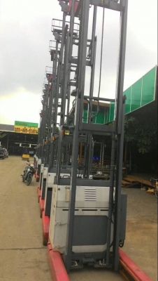 รถยกไฟฟ้ายืนขับ นำเข้า เสาสูง 3 เมตร - 7 เมตร ขายส่งท้ายปีเก่าราคาส่ง เริ่มตัน 99,999 บาท