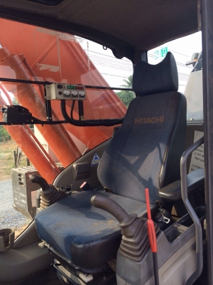 รถแบคโฮ HITACHI ZX240 รุ่นใหม่ล่าสุด รถนอกนำเข้า ฟูลออฟชั่น