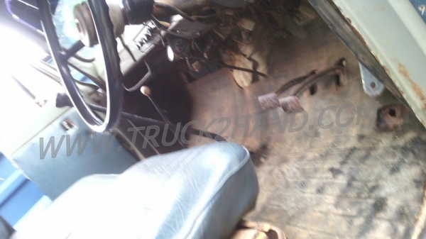 รถบรรทุกหน้ายาว   ISUZU  เครื่อง  6BD1   165 แรงม้า..สามารถดูสภาพรถและทดลองขับพร้อมต่อรองราคาได้อีกที่ศูนย์พักรถ truck2hand จังหวัดสระบุรี