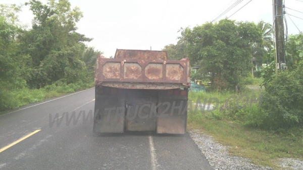 รถบรรทุกหน้ายาว   ISUZU  เครื่อง  6BD1   165 แรงม้า..สามารถดูสภาพรถและทดลองขับพร้อมต่อรองราคาได้อีกที่ศูนย์พักรถ truck2hand จังหวัดสระบุรี