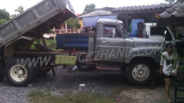 รถบรรทุกหน้ายาว   ISUZU  เครื่อง  6BD1   165 แรงม้า..สามารถดูสภาพรถและทดลองขับพร้อมต่อรองราคาได้อีกที่ศูนย์พักรถ truck2hand จังหวัดสระบุรี