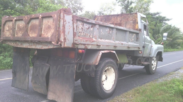 รถบรรทุกหน้ายาว   ISUZU  เครื่อง  6BD1   165 แรงม้า..สามารถดูสภาพรถและทดลองขับพร้อมต่อรองราคาได้อีกที่ศูนย์พักรถ truck2hand จังหวัดสระบุรี