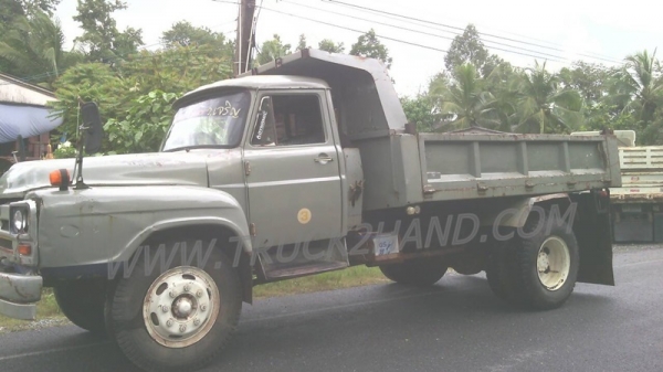 รถบรรทุกหน้ายาว   ISUZU  เครื่อง  6BD1   165 แรงม้า..สามารถดูสภาพรถและทดลองขับพร้อมต่อรองราคาได้อีกที่ศูนย์พักรถ truck2hand จังหวัดสระบุรี