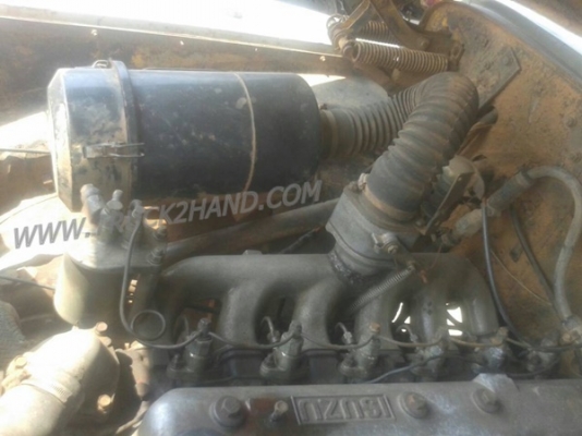 รถบรรทุกหน้ายาว   ISUZU  เครื่อง  6BD1   165 แรงม้า..สามารถดูสภาพรถและทดลองขับพร้อมต่อรองราคาได้อีกที่ศูนย์พักรถ truck2hand จังหวัดสระบุรี