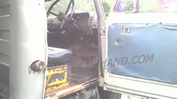 รถบรรทุกหน้ายาว   ISUZU  เครื่อง  6BD1   165 แรงม้า..สามารถดูสภาพรถและทดลองขับพร้อมต่อรองราคาได้อีกที่ศูนย์พักรถ truck2hand จังหวัดสระบุรี