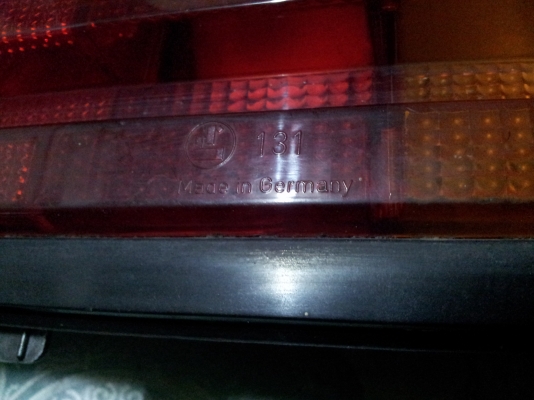 ขายไฟท้าย เบนซ์     w201