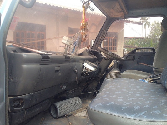 ขายด่วนดั้ม6ล้อ120ฝาขาวเดิมบ้างทั้งคัน