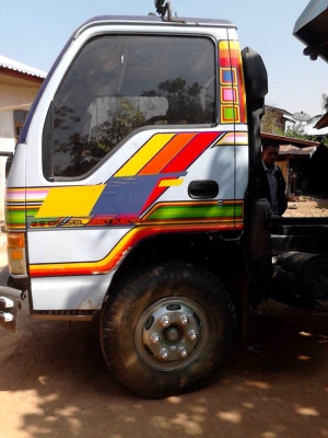 ขายด่วนดั้ม6ล้อ120ฝาขาวเดิมบ้างทั้งคัน