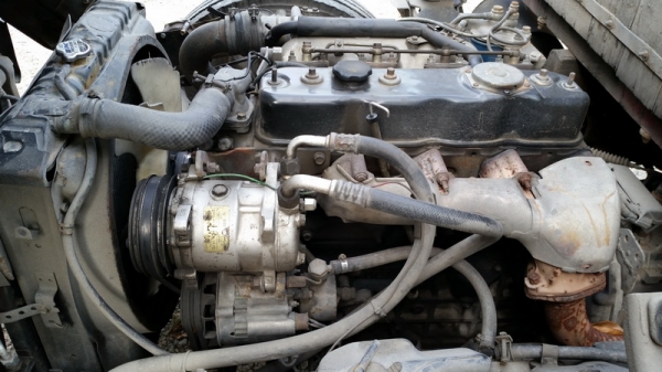 ขาย npr115  ช่วงล่างใหญ่ พื้นเรียบสวยๆแอร์เย็นพร้อมใช้งาน