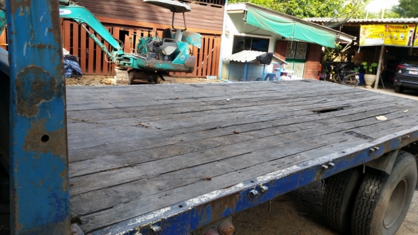 ขาย npr115  ช่วงล่างใหญ่ พื้นเรียบสวยๆแอร์เย็นพร้อมใช้งาน