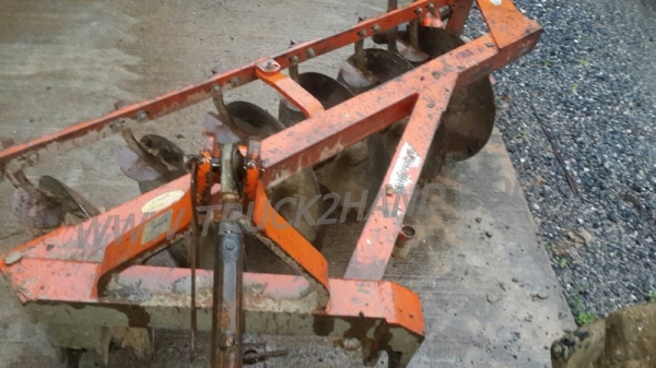 รถไถ  คูโบต้ารุ่น M704   2 เพลา  4,202  ชั่วโมง