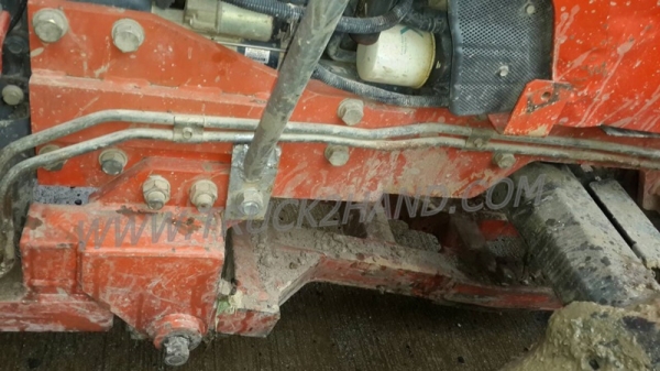 รถไถ  คูโบต้ารุ่น M704   2 เพลา  4,202  ชั่วโมง