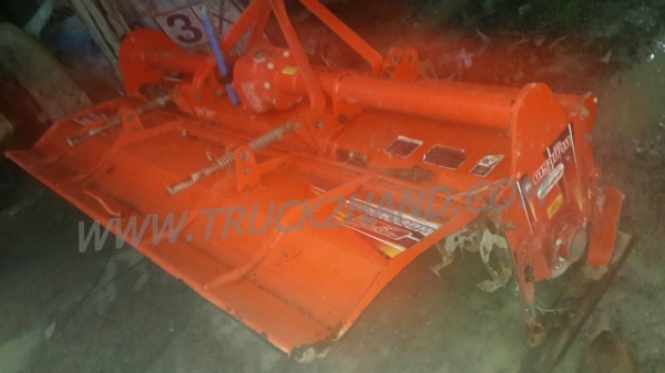 รถไถ  คูโบต้ารุ่น M704   2 เพลา  4,202  ชั่วโมง