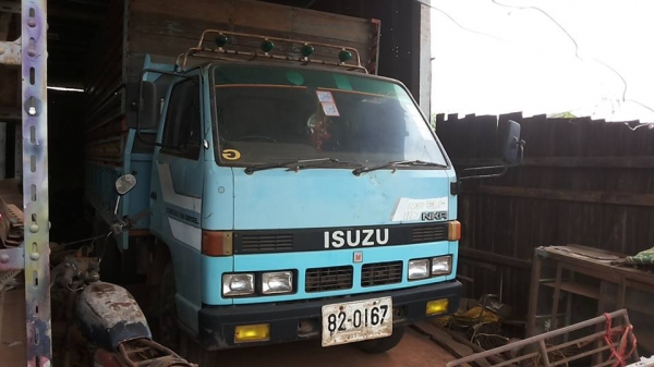 **320,000 บ.ต่อรอง**ขาย6ล้อบางๆเดิม ช่วงล่างใหญ่ ISUZU NKR 110 NKR58LU5 4BE1-110ฝาดำ เกียร์ยาว ห้างแท้ ปี34 เครื่องเดิมเกียร์เดิม 4BE1-110แรงฝาดำ เครื่่องดีแน่นดี แรง เกียร์ดีเข้าง่าย ไม่หลุด ช่วงล่าง คานหน้าเดิม5น็อต เฟืองท้าย6น็อต115 คัสซีดี เดิมๆ มีตาม