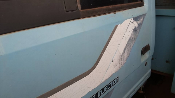 **320,000 บ.ต่อรอง**ขาย6ล้อบางๆเดิม ช่วงล่างใหญ่ ISUZU NKR 110 NKR58LU5 4BE1-110ฝาดำ เกียร์ยาว ห้างแท้ ปี34 เครื่องเดิมเกียร์เดิม 4BE1-110แรงฝาดำ เครื่่องดีแน่นดี แรง เกียร์ดีเข้าง่าย ไม่หลุด ช่วงล่าง คานหน้าเดิม5น็อต เฟืองท้าย6น็อต115 คัสซีดี เดิมๆ มีตาม