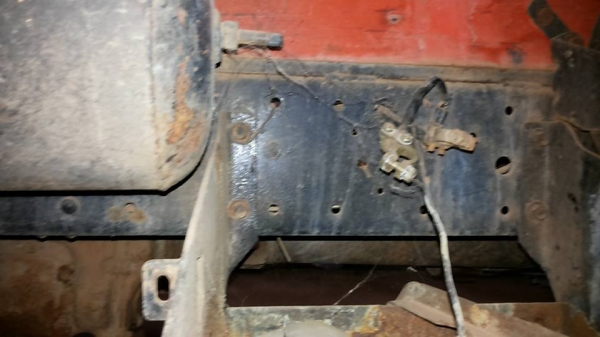 **320,000 บ.ต่อรอง**ขาย6ล้อบางๆเดิม ช่วงล่างใหญ่ ISUZU NKR 110 NKR58LU5 4BE1-110ฝาดำ เกียร์ยาว ห้างแท้ ปี34 เครื่องเดิมเกียร์เดิม 4BE1-110แรงฝาดำ เครื่่องดีแน่นดี แรง เกียร์ดีเข้าง่าย ไม่หลุด ช่วงล่าง คานหน้าเดิม5น็อต เฟืองท้าย6น็อต115 คัสซีดี เดิมๆ มีตาม