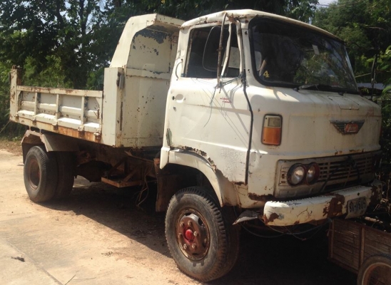 ***ขายแล้วครับขอบคุณ Truck2hand ขาย6ล้อดั้มดิน5คิว HINO KM310 DM100-90HP เครื่องเดิมเกียร์เดิม เครื่อง 90แรง 6สูบ เครื่องดี สตาร์ทติดง่าย แน่นดี แรง เกียร์ดีไม่หลุด ช่วงล่าง Fหน้า-หลัง คัสซีดี เดิม ยังสวย ไม่ปะไม่ดาม กระบะดั้มเหล็ก5ตัน3.70ม.สภาพดี พื้นดีข