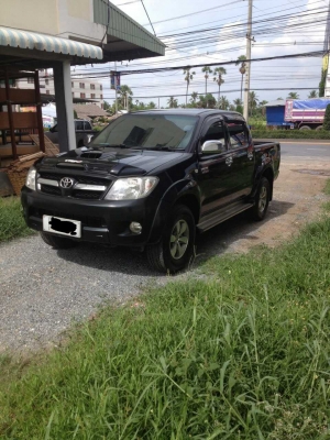 TOYOTA พรีรันเนอร์ 4 ประตู---ลดราคาเหลือ 395,000 บาทครับ