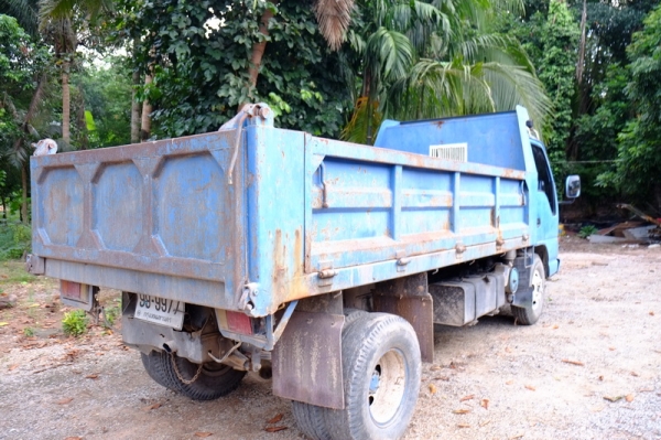 ขาย6ล้อดั้ม nkr135แรงปี45 สวยๆพร้อมใช้แอร์เย็นๆเล่มพร้อมโอน ขาย6ล้อดั้ม nkr135แรงปี45 สวยๆพร้อมใช้แอร์เย็นๆเล่มพร้อมโอน