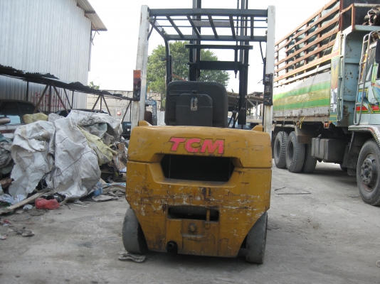 ขาย โฟล์คลิฟท์ TCM fd 10 c 12 ขนาดยก 1 ตัน  เสาสูง 3 ม. เครื่องดีเซล 95000 บาท