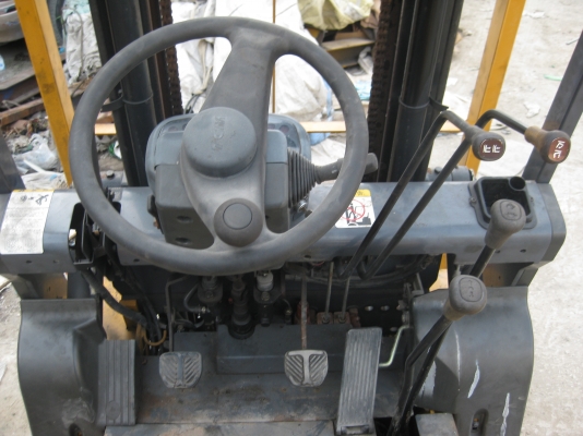 ขาย โฟล์คลิฟท์ TCM fd 10 c 12 ขนาดยก 1 ตัน  เสาสูง 3 ม. เครื่องดีเซล 95000 บาท