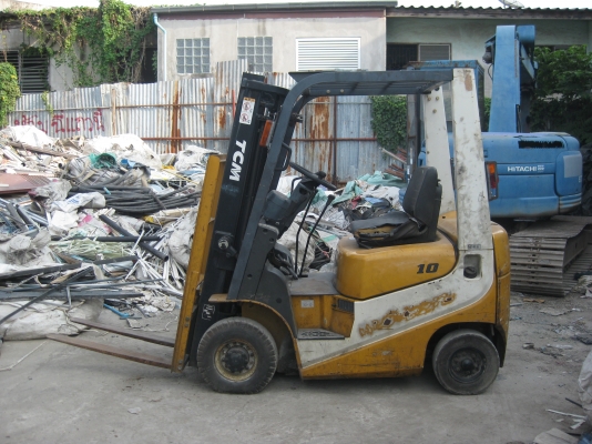 ขาย โฟล์คลิฟท์ TCM fd 10 c 12 ขนาดยก 1 ตัน  เสาสูง 3 ม. เครื่องดีเซล 95000 บาท