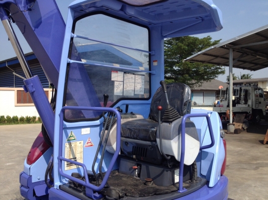 ขายรถแบคโฮล KOMATSU PC50UU-2 มือสอง นำเข้าเอง จากญี่ปุ่นแท้ๆ