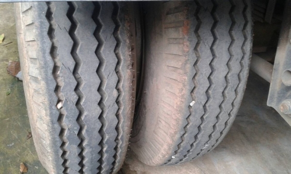 ขายหางพ่วง สามมิต. 2 เพลา. ปี 54  สนใจติดต่อ 081 - 6079515