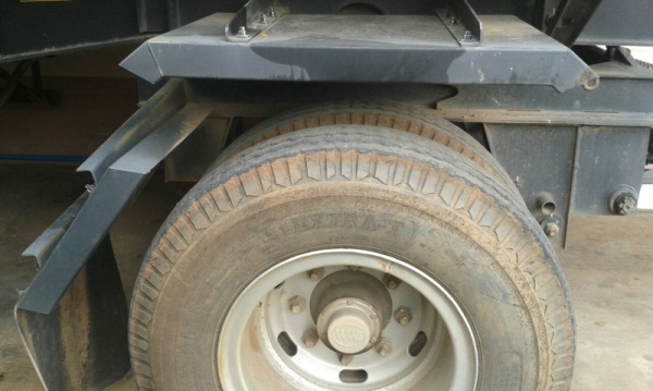 ขายหางพ่วง สามมิต. 2 เพลา. ปี 54  สนใจติดต่อ 081 - 6079515