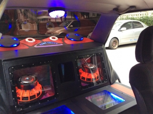 ขายรถมาสด้า323 ปี94 เครื่อง 1.6 เกียร์ออโต้ ติดแก๊ส LPG เพาเวอร์ ไฟฟ้าทั้งคัน เครื่องเสียงชุดใหญ่ เปิดดังลั่น แอร์เย็นฉ่ำ ตัวถังเดิม สีเต็ม แม็กสปาโก้15&quot; ยางใหม่ๆ4เส้น รถขับดี พร้อมใช้  เครื่องเสียง+แม็กยางใหม่ ก็คุ้มแล้วครับ ภาษีปี58