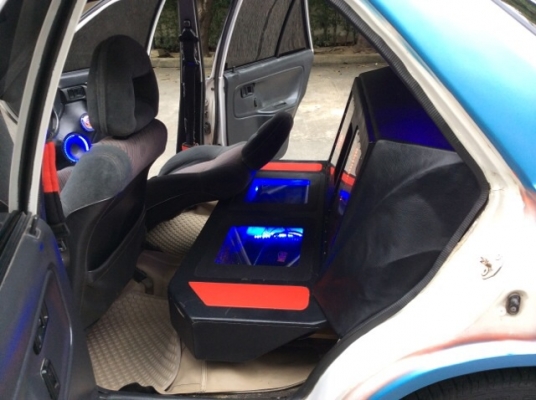 ขายรถมาสด้า323 ปี94 เครื่อง 1.6 เกียร์ออโต้ ติดแก๊ส LPG เพาเวอร์ ไฟฟ้าทั้งคัน เครื่องเสียงชุดใหญ่ เปิดดังลั่น แอร์เย็นฉ่ำ ตัวถังเดิม สีเต็ม แม็กสปาโก้15&quot; ยางใหม่ๆ4เส้น รถขับดี พร้อมใช้  เครื่องเสียง+แม็กยางใหม่ ก็คุ้มแล้วครับ ภาษีปี58