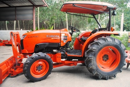 ขายรถไถ Kubota L 4708 (4WD) พร้อมดันหน้าและผานพรวนตราช้าง เครื่องแน่นๆ ขายรถไถ Kubota L 4708 (4WD) พร้อมดันหน้าและผานพรวนตราช้าง เครื่องแน่นๆ