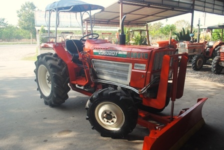 ขายรถไถ Kubota L 3502 (4WD) รถ2เพลา 35แรง พร้อมดันหน้า ขายรถไถ Kubota L 3502 (4WD) รถ2เพลา 35แรง พร้อมดันหน้า