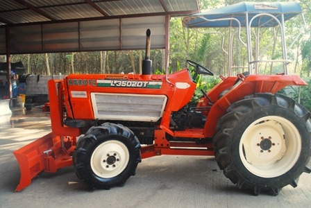 ขายรถไถ Kubota L 3502 (4WD) รถ2เพลา 35แรง พร้อมดันหน้า
