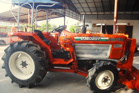 ขายรถไถ Kubota L 3502 (4WD) รถ2เพลา 35แรง พร้อมดันหน้า ขายรถไถ Kubota L 3502 (4WD) รถ2เพลา 35แรง พร้อมดันหน้า