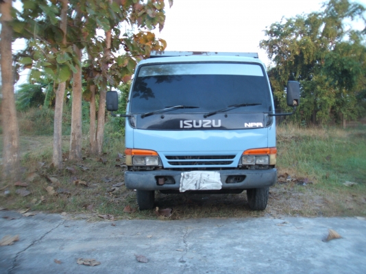 ขายรถดั้มพ์ อีซูซุ 120 แรงม้า NPR เครื่องยนต์ 120 แรงม้าฝาขาว สภาพดีเครื่องยังสแตนดาร์ด ดั้มพ์สวย กระบอกดั้มหกตัน คัตซีสวย สภาพดีพร้อมใช้งาน