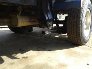 ขายรถตู้ท้ายลาด ยี่ห้อ FORD สวย ๆ เต็ม ๆ สักคันครับ