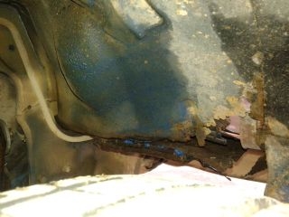 ขายรถตู้ท้ายลาด ยี่ห้อ FORD สวย ๆ เต็ม ๆ สักคันครับ