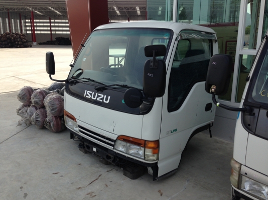 หัวเก๋ง ISUZU NKR การ์ตูน สวยพร้อมใช้งานครับ