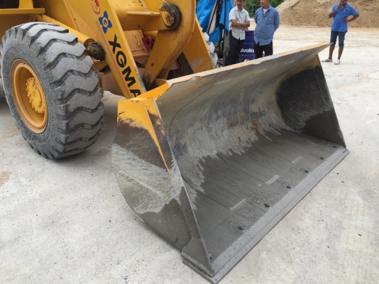 รถตักจีนยูโร3XG932 /// รถสวยมาก 4800ชม.พร้อมใช้ สภาพดีมาก..สภาพยังใหม่ มีเล่มพร้อม...