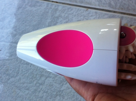 เครื่องนวดหน้าและร่างกาย ACETINO ใช้นวดเพื่อทำให้ครีมที่ทาทั่วถึงและเกิดการไหลเวียนของเลือดดีขึ้น