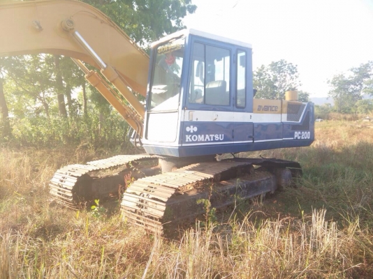 ขายด่วน komatsu 200-3 สภาพพร้อมใช้