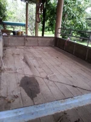 รถอีซูซุ  6  ล้อ ติดเครน 3 ตัน.  110 แรงม้า.  ( รถประกอบ )  สนใจติดต่อ 081 - 6079515