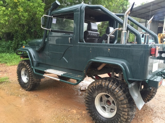 จี๊บออฟโรตคานแข็ง...ยาง37...วางเครื่องISUZU 2500DI  รถสวย มีเล่มทะเบียน.