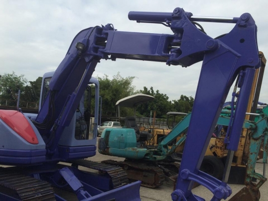 รถขุด PC75