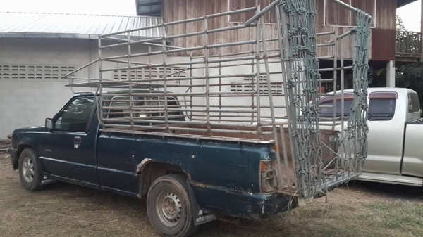 ขายรถกระบะมิตซู พร้อมคอกเหล็กบรรทุกวัว เครื่องดี แชชซีสวย เอกสารเล่มทะเบียนพร้อมโอน ทะเบียนเต็มปี58