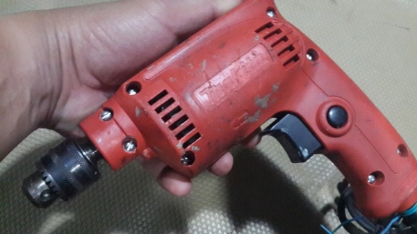 สว่านขนาดเล็กพร้อมใช้งานครับ